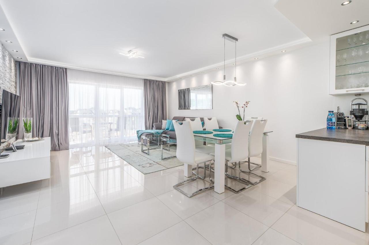 Stylish Vacation Apartment With Parking In Miedzyzdroje By Noclegi Renters Eksteriør bilde